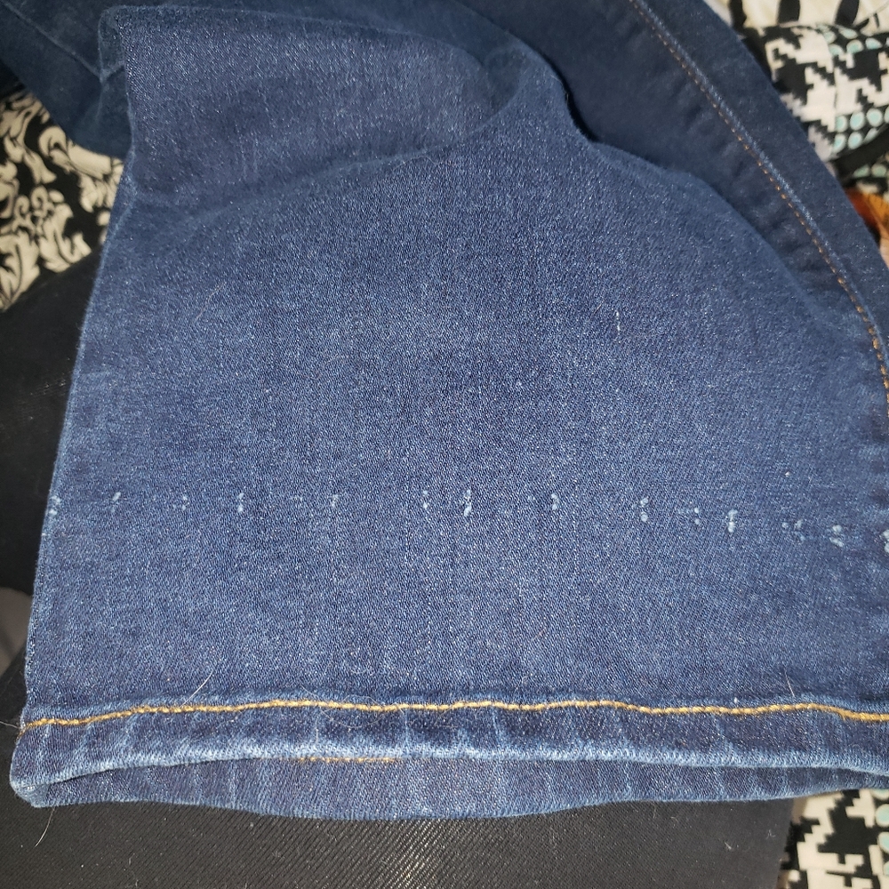 Old Navy Size 22 Mid-Rise Power Slim Straight Jean - Picture 3 of 6